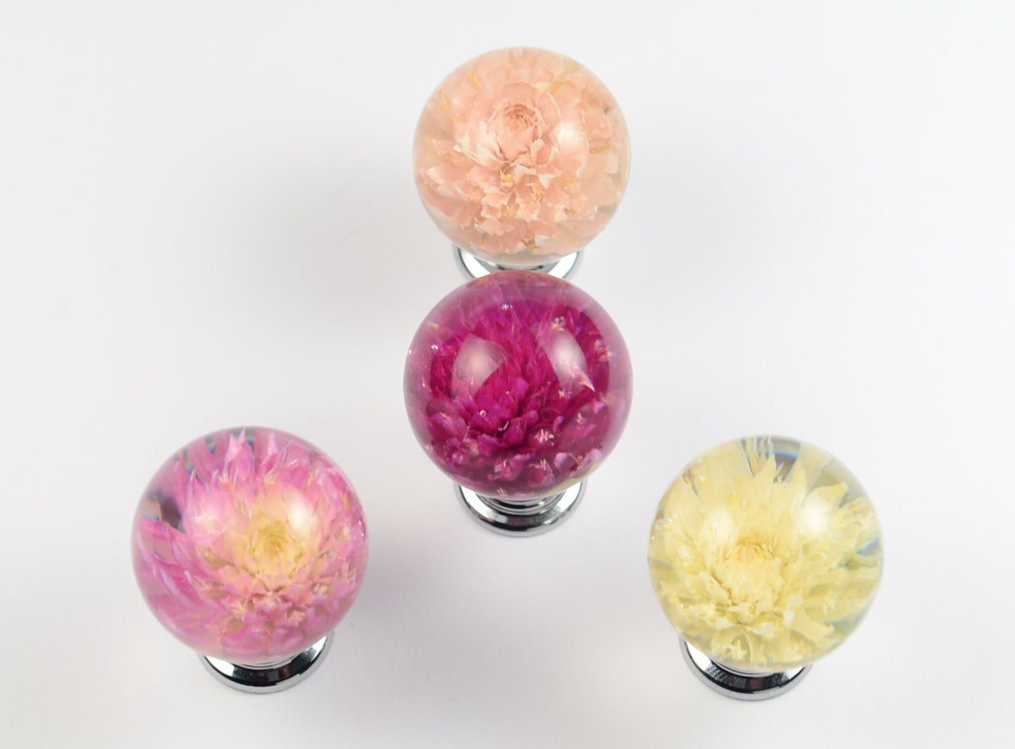 Set 4 Real Flowers Resin Knobs , Unique Gift Handmade , Knobs for Drawers , Cabinet Knobs Kitchen , Gift for Her