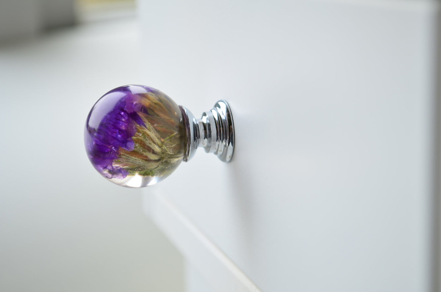 Drawer Knobs handcrafted with real dark purple flower,Kitchen Cupboard Knobs,Furniture Knobs,Door Pulls,Decorative