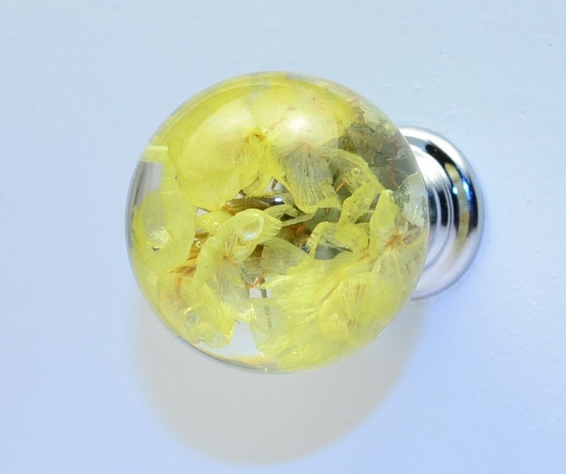 Yellow Real flower Resin Furniture Knobs , Door Knobs