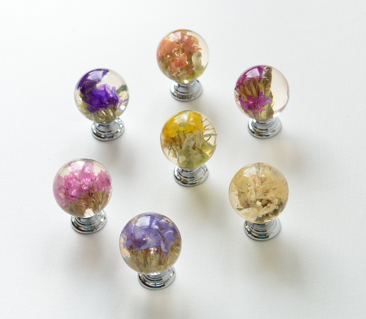 Gift Set 7 Real Flowers Resin Knobs , Unique Gift Handmade , Knobs for Drawers , Cabinet Knobs Kitchen , Gift for Her