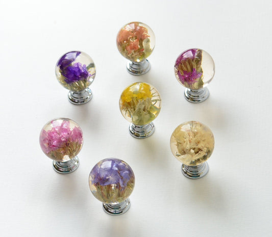 Gift Set 7 Real Flowers Resin Knobs , Unique Gift Handmade , Knobs for Drawers , Cabinet Knobs Kitchen , Gift for Her