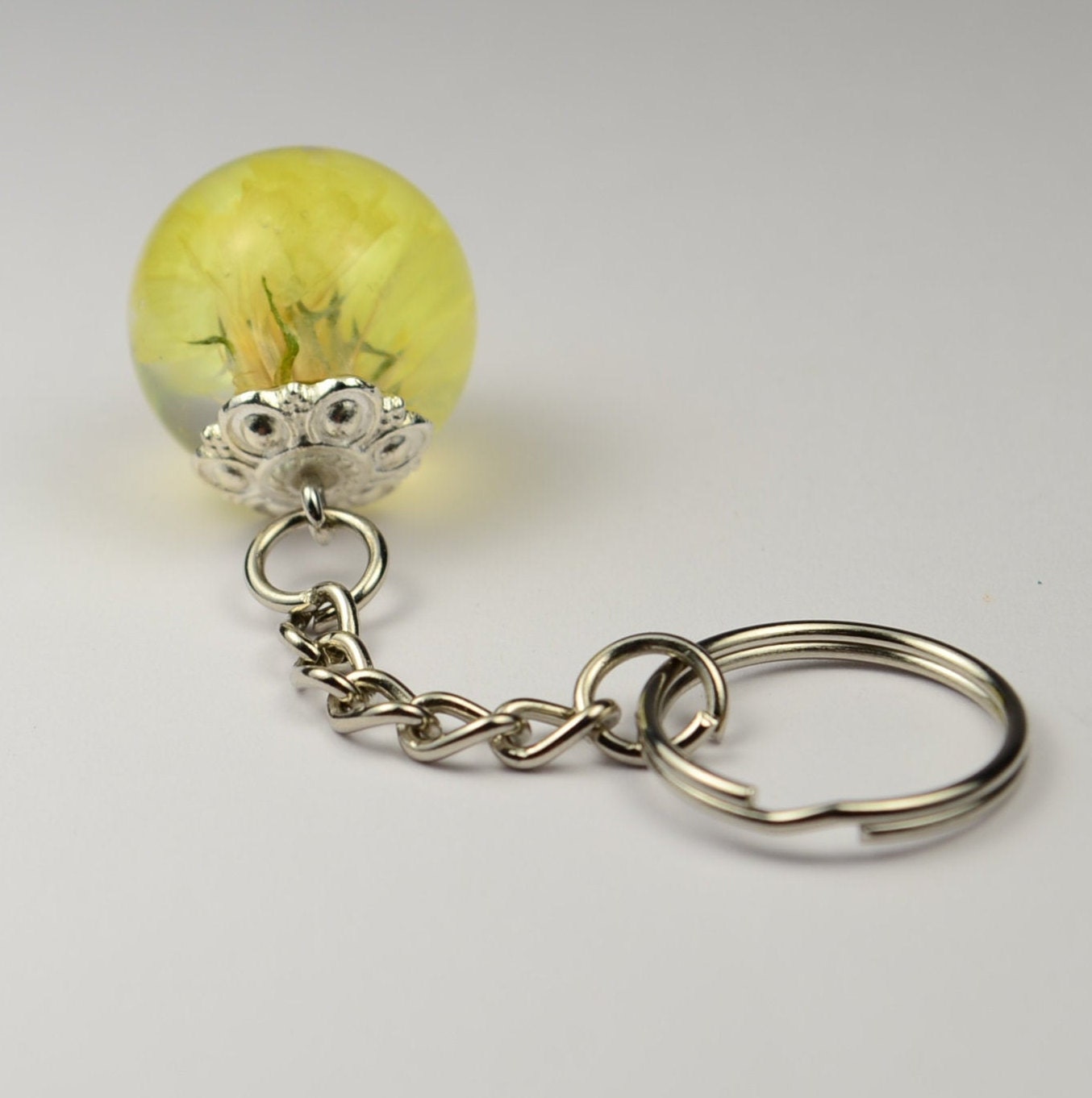 Yellow wildflower in resin , keychain resin flower , Bridesmaid Gifts , Teacher Gifts