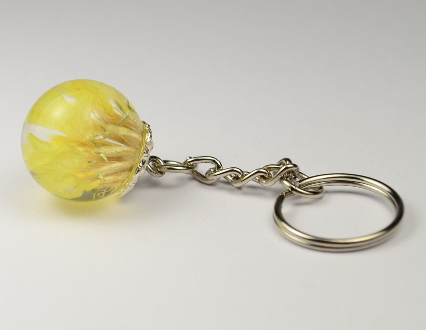 Yellow wildflower in resin , keychain resin flower , Bridesmaid Gifts , Teacher Gifts