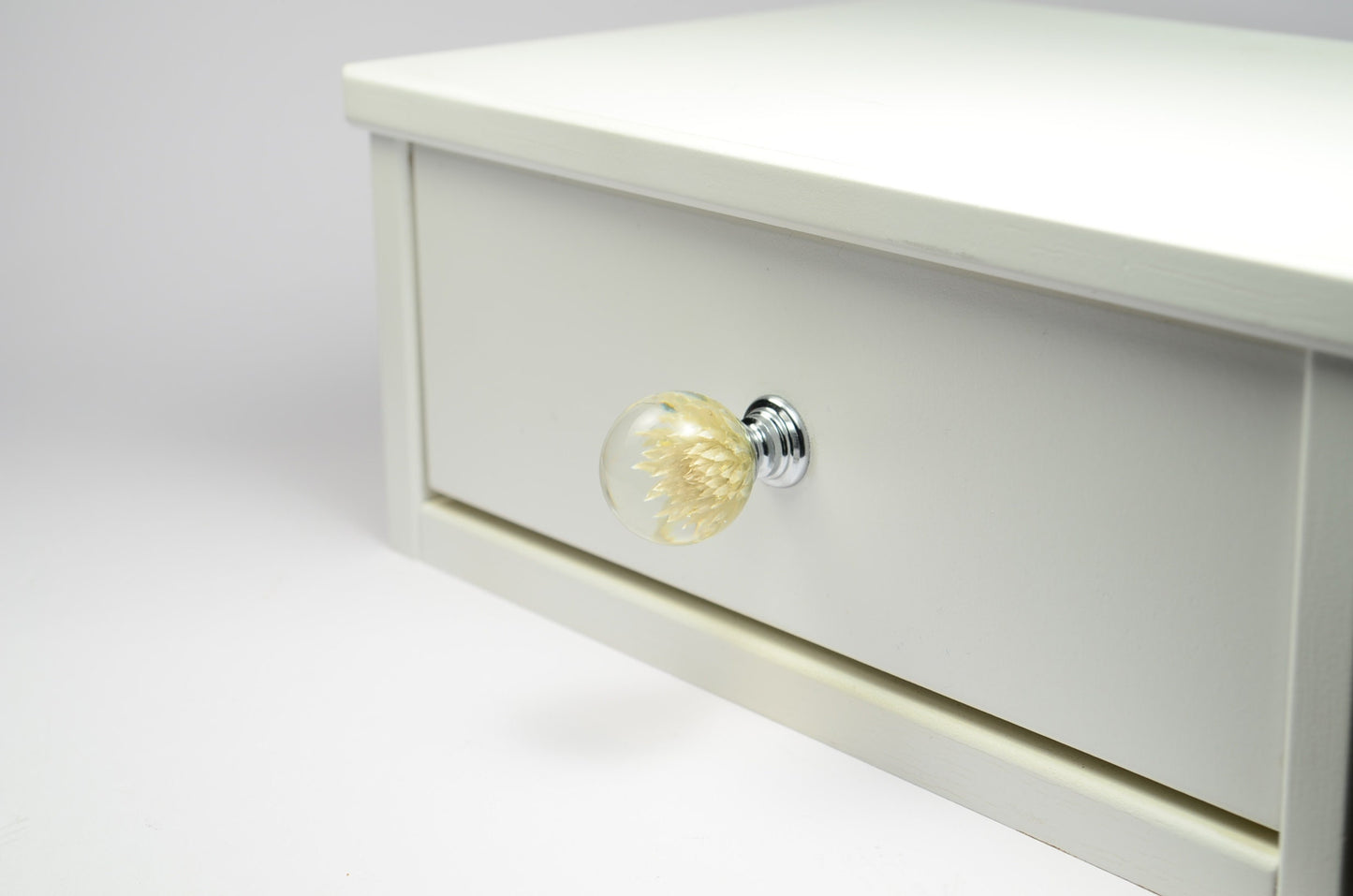 White/Creamy Gomphrena Real flower Resin Furniture Knobs