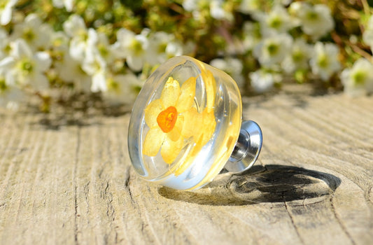 Real yellow daffodil cabinet knobs pulls , Decorative kitchen knobs, yellow hardware